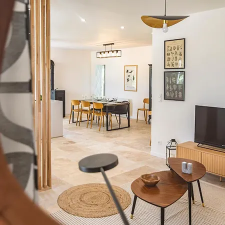 La Maison Des Roses 度假居 *