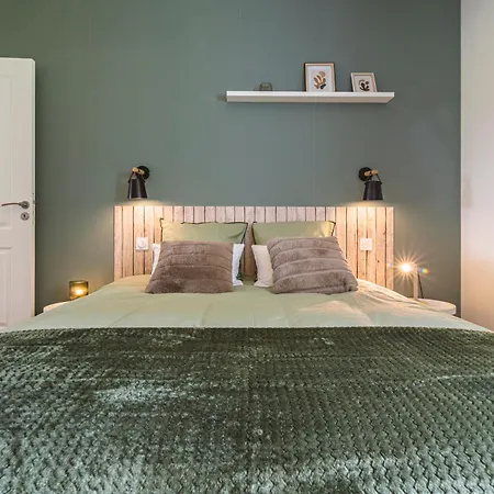 La Maison Des Roses * Athis