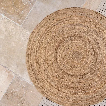 La Maison Des Roses *