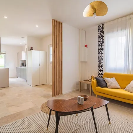 La Maison Des Roses Holiday home *